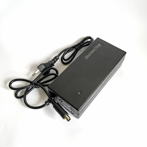 Зарядний пристрій 42V 2A 8мм