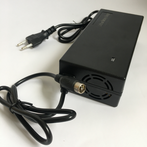 Зарядний пристрій 42V 2А RCA